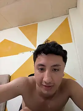 Snapshot of Gonzalogz chatting on May 18, 2026, 4:01 am Gonzalogz online show from May 18, 2026, 4:01 am