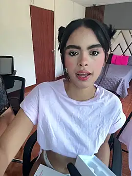 Snapshot of kitty_rousse01 chatting on March 19, 2026, 1:00 pm kitty rousse01 online show from March 19, 2026, 1:00 pm