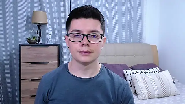 Snapshot of BlackFoXXX69 chatting on June 17, 2026, 9:47 pm BlackFoXXX69 online show from June 17, 2026, 9:47 pm