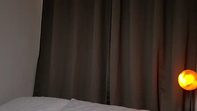 Mia Benett  online show from March 5, 2026, 1:08 pm