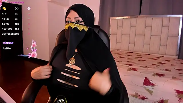 Snapshot of zafiro_ziz chatting on February 25, 2026, 2:06 pm zafiro ziz online show from February 25, 2026, 2:06 pm