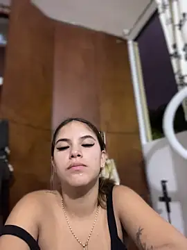 MiluRossee online show from March 26, 2026, 11:35 pm