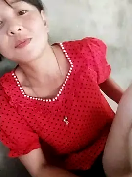 Snapshot of rinrin7700 chatting on April 12, 2026, 9:45 am rinrin7700 online show from April 12, 2026, 9:45 am