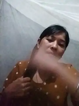 Snapshot of rinrin7700 chatting on March 25, 2026, 1:43 pm rinrin7700 online show from March 25, 2026, 1:43 pm