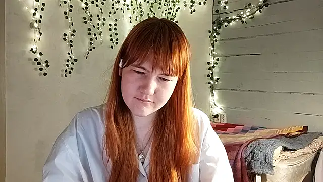 DinaFirebird online show from April 8, 2026, 5:20 am