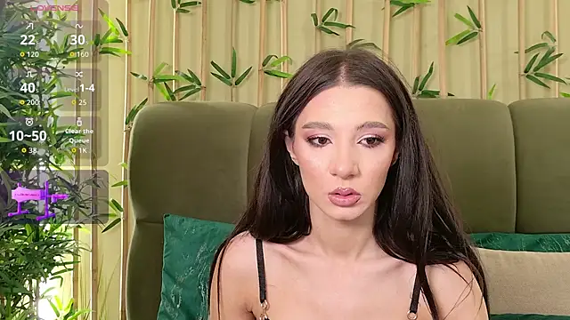 ErinEvans online show from July 14, 2026, 4:28 am