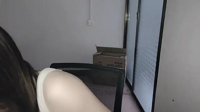 Snapshot of F-Yihao chatting on March 20, 2026, 7:09 am F-Yihao online show from March 20, 2026, 7:09 am