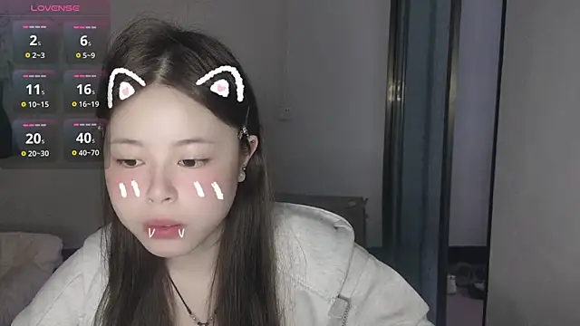 Snapshot of F-Yihao chatting on April 9, 2026, 9:48 am F-Yihao online show from April 9, 2026, 9:48 am