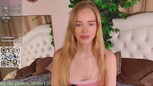 Snapshot of Dear_Tessa chatting on May 21, 2026, 3:53 pm Dear Tessa online show from May 21, 2026, 3:53 pm