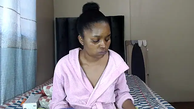 LexyDiana online show from May 25, 2026, 6:12 am