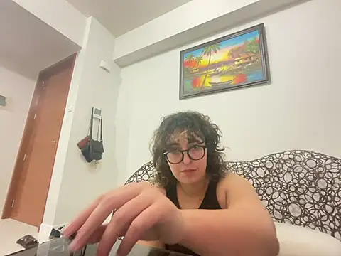 yassiestar online show from February 26, 2026, 8:20 pm