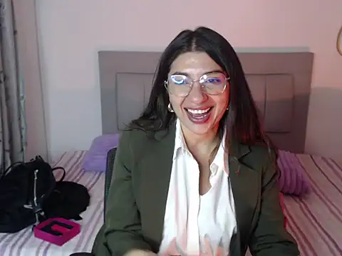Snapshot of Julietaamado chatting on July 2, 2026, 12:55 am Julietaamado online show from July 2, 2026, 12:55 am