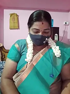 Snapshot of tamil_lathikaaa chatting on April 30, 2026, 5:42 pm tamil lathikaaa online show from April 30, 2026, 5:42 pm