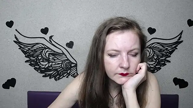 Snapshot of MeganPirs chatting on April 2, 2026, 5:30 pm MeganPirs online show from April 2, 2026, 5:30 pm