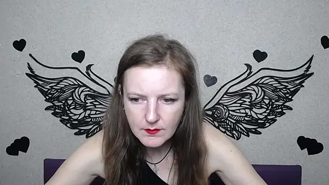 Snapshot of MeganPirs chatting on April 3, 2026, 5:19 pm MeganPirs online show from April 3, 2026, 5:19 pm