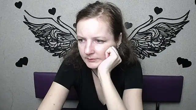 Snapshot of MeganPirs chatting on April 8, 2026, 5:14 pm MeganPirs online show from April 8, 2026, 5:14 pm