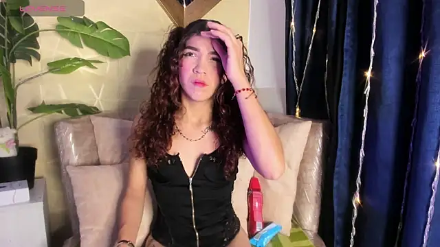Snapshot of evelyn__rose1 chatting on May 1, 2026, 2:16 am evelyn rose1 online show from May 1, 2026, 2:16 am