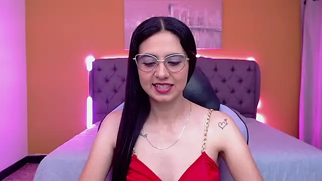 alexaneuer online show from May 13, 2026, 1:07 pm