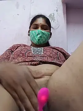 sexyladdupilla online show from May 9, 2026, 7:12 am