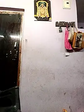 sexyladdupilla online show from March 20, 2026, 7:31 am