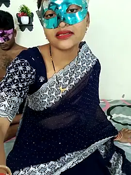 Sweet Cpl  online show from April 12, 2026, 12:47 am