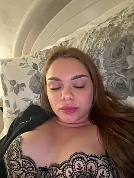 Snapshot of Kitty2490 chatting on March 30, 2026, 7:04 pm Kitty2490 online show from March 30, 2026, 7:04 pm