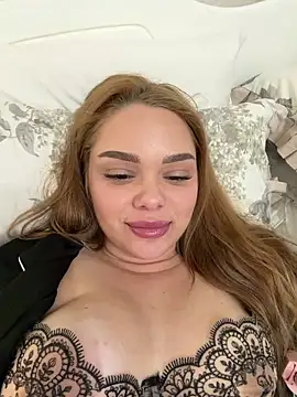 Snapshot of Kitty2490 chatting on April 2, 2026, 4:35 pm Kitty2490 online show from April 2, 2026, 4:35 pm