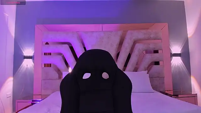 AgathaUwuDoll online show from March 9, 2026, 3:43 am