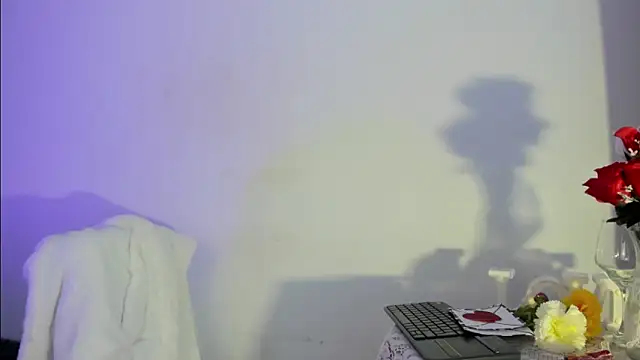 Angela Garciaa online show from March 6, 2026, 8:26 pm