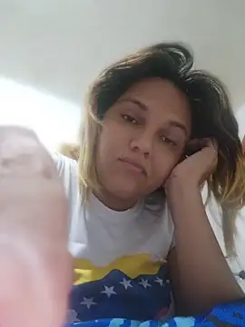 Snapshot of aurora_bela chatting on May 19, 2026, 5:47 am aurora bela online show from May 19, 2026, 5:47 am