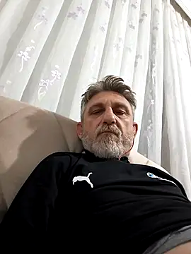 Snapshot of arelll34 chatting on February 26, 2026, 11:38 pm arelll34 online show from February 26, 2026, 11:38 pm