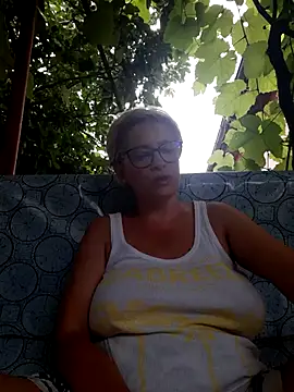 LunaBlaise online show from June 27, 2026, 3:07 pm