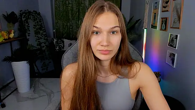 Snapshot of Sweet_Emilya chatting on March 24, 2026, 6:02 am Sweet Emilya online show from March 24, 2026, 6:02 am