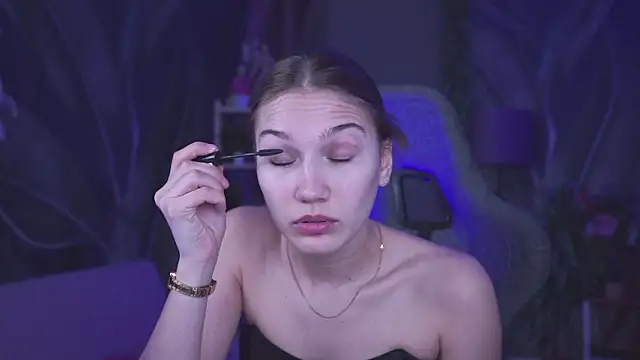 Snapshot of Sweet_Emilya chatting on March 19, 2026, 9:09 am Sweet Emilya online show from March 19, 2026, 9:09 am