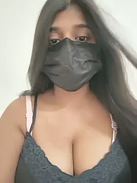 Snapshot of Kushi_12 chatting on July 5, 2026, 6:37 pm Kushi 12 online show from July 5, 2026, 6:37 pm