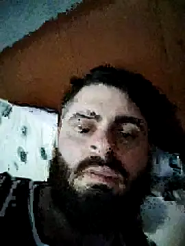 Snapshot of RaduuuxXx chatting on February 27, 2026, 7:35 pm RaduuuxXx online show from February 27, 2026, 7:35 pm