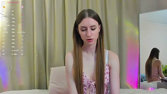 EllieRough online show from April 8, 2026, 5:14 pm