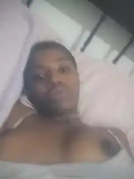 rakeliii online show from March 27, 2026, 6:33 am