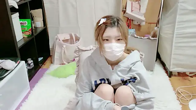 Snapshot of -Nats chatting on April 9, 2026, 12:33 pm -Nats online show from April 9, 2026, 12:33 pm