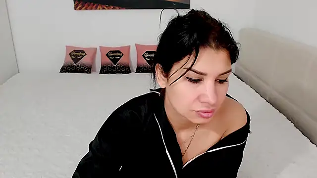Snapshot of NickyHotXO chatting on April 8, 2026, 4:25 am NickyHotXO online show from April 8, 2026, 4:25 am