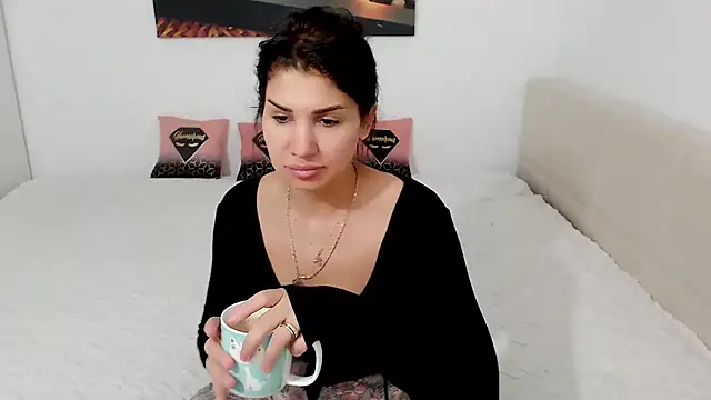 Snapshot of NickyHotXO chatting on April 4, 2026, 4:30 am NickyHotXO online show from April 4, 2026, 4:30 am
