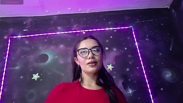ValentinaRojass  online show from April 23, 2026, 5:25 pm