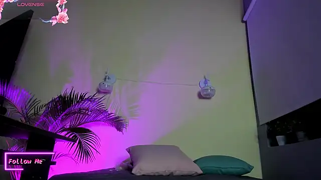  VALERIAGOMEZ online show from March 13, 2026, 11:04 am