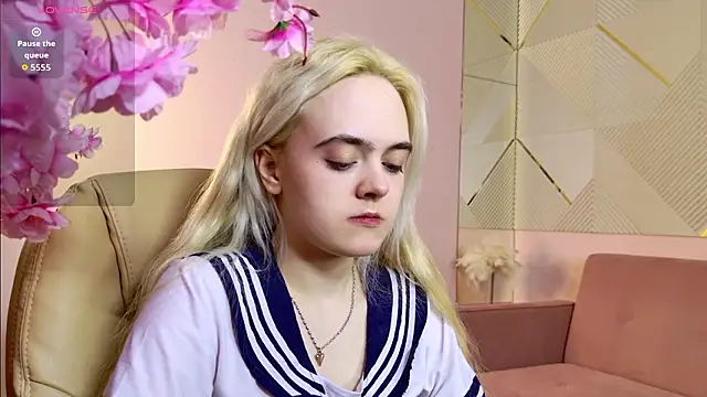 Bambi Bloom online show from March 11, 2026, 5:23 am