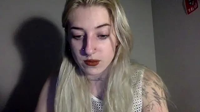 EmmyWet online show from March 12, 2026, 9:30 pm