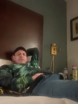 tommyandjen online show from April 7, 2026, 5:09 am