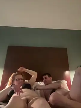 tommyandjen online show from April 5, 2026, 5:30 pm