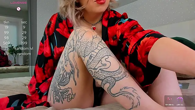 crowned goddess online show from March 26, 2026, 1:26 am