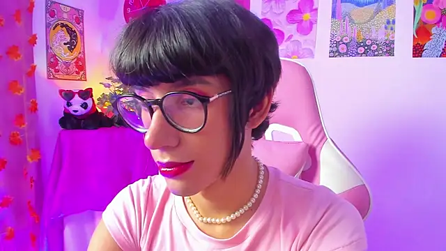 Madeline 21 online show from March 20, 2026, 5:08 am