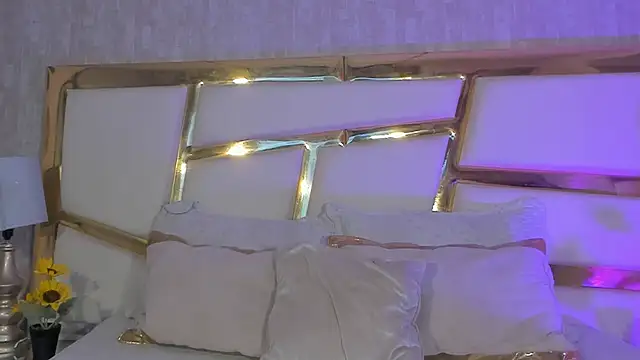 Alessia Walkeer online show from April 21, 2026, 4:52 am